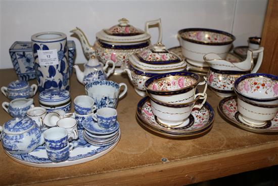 Coalport teaset, c.1820 and various blue and white ceramics incl. a Worcester coffee cup